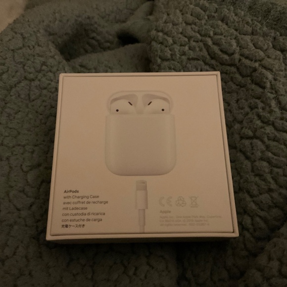 Apple AirPods - Picture 4 of 4